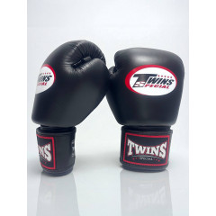 Боксерские перчатки Twins Special BGVL3 black 8 oz