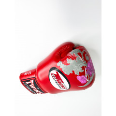 Боксерские перчатки Twins FBGVL3-13 red 16 oz