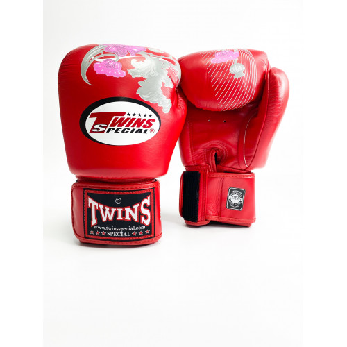 Боксерские перчатки Twins FBGVL3-13 red 12 oz