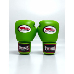 Боксерские перчатки Twins Special BGVL3 green neon 10 oz