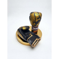 Боксерские перчатки TWINS FBGVL3-49 black gold 12 oz