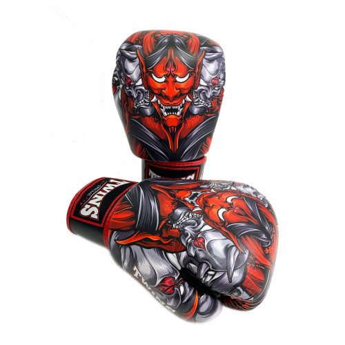 Боксерские перчатки Twins FBGVL3-58 (Кабуки) red 10 oz