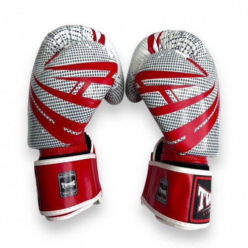Боксёрские перчатки FBGVL3-TW5 white red 10 oz