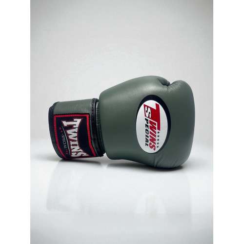 Боксерские перчатки Twins Special BGVL3 Olive 14 oz